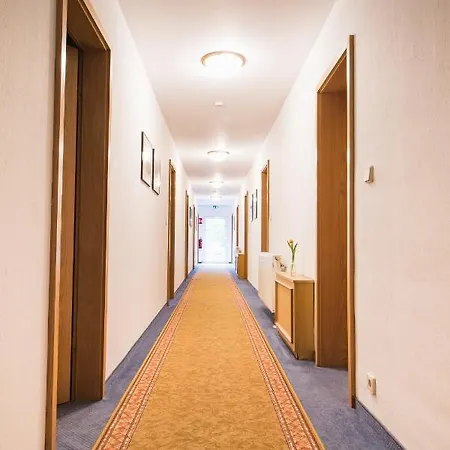 Naundorf 3* Teuchern