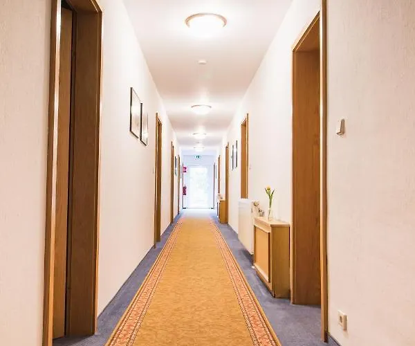 Naundorf 3* Teuchern